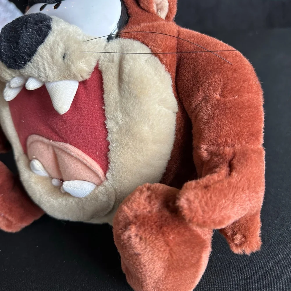 Looney Tunes Taz Stuffed Animal 90’s baby